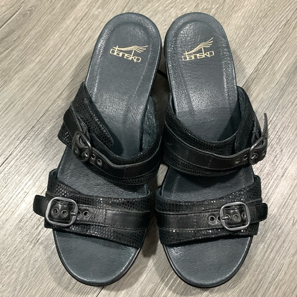Dansko Jessie Black Lizard Embossed Leather Adjustable Strap Sandals size 39